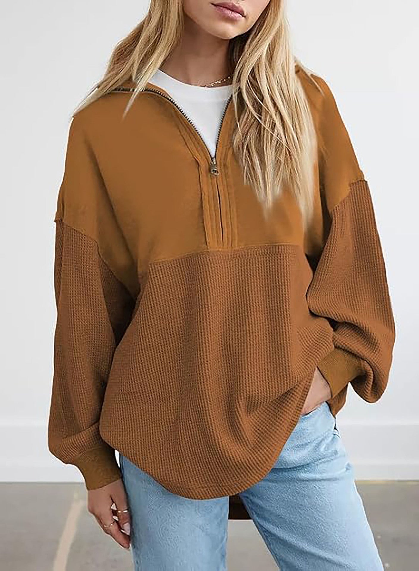 Damen lässiger Kapuzenpullover mit halblangem Reißverschluss und strukturiertem Material ModeGeist