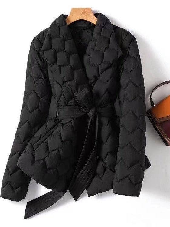 ModeGeist | Gepolsterte Steppjacke mit Bindegürtel