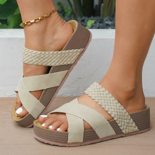 Bequeme Damen-Sandalen mit geflochtenen Riemen von MODEGEIST