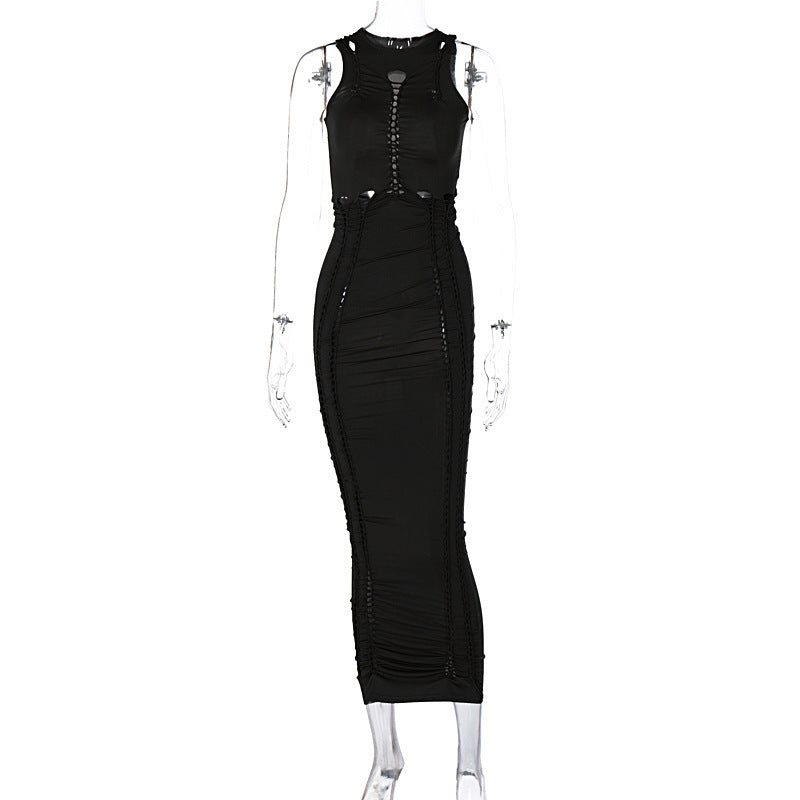 Modernes Maxikleid mit figurbetonter Silhouette und ausgefallenen Cut-outs