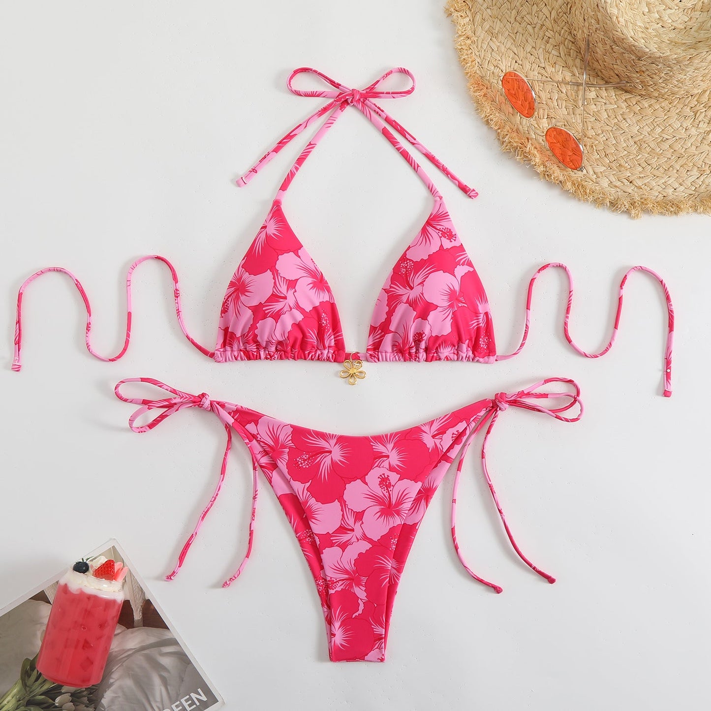 Bikini-Set für Damen mit Dreieck-Oberteilen, verstellbaren Trägern und Blumenmuster von MODEGEIST