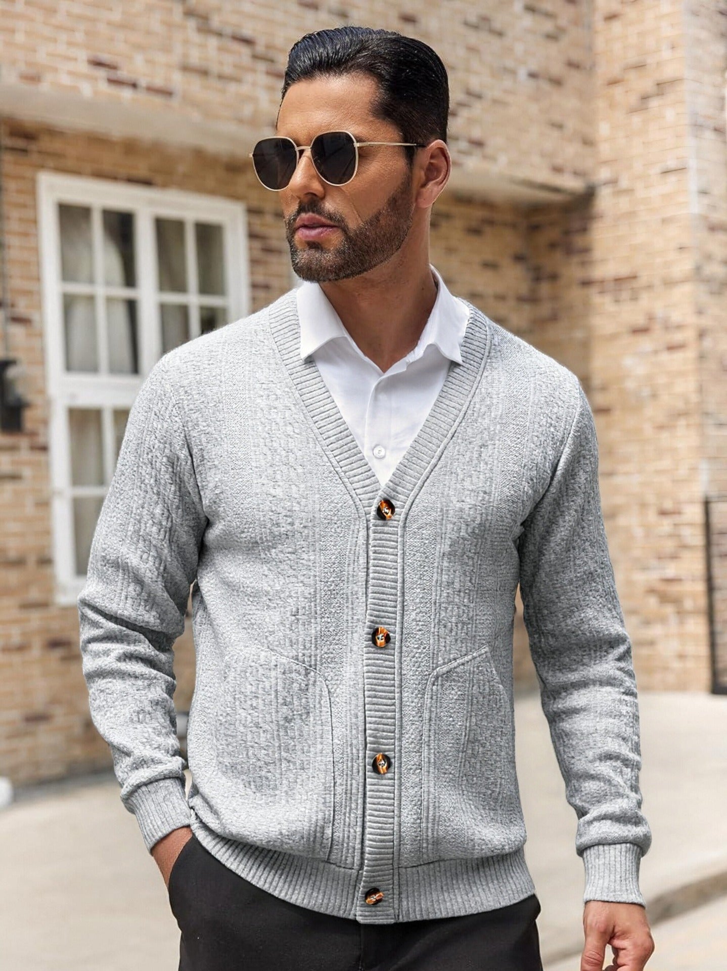 Herren Modischer Strickcardigan mit praktischen Taschen und einzigartiger Textur ModeGeist