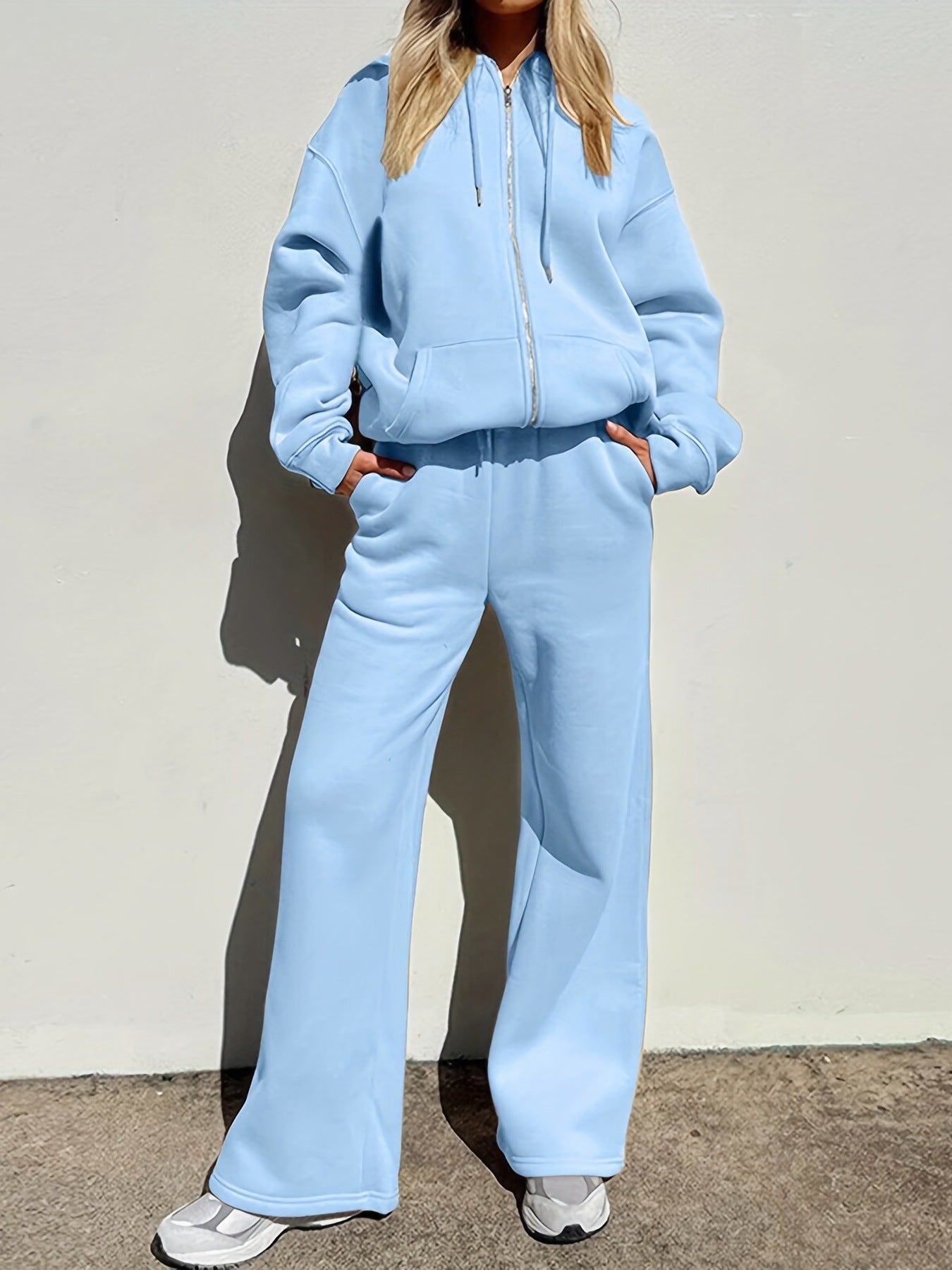 Damen bequemer und stilvoller Loungewear-Anzug mit zipbarem Hoodie und weitem Bein ModeGeist