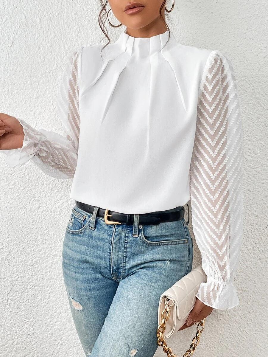 ModeGeist | Bluse mit Plissiertem Kragen und Transparenten Ärmeln Stilvoll und Feminin
