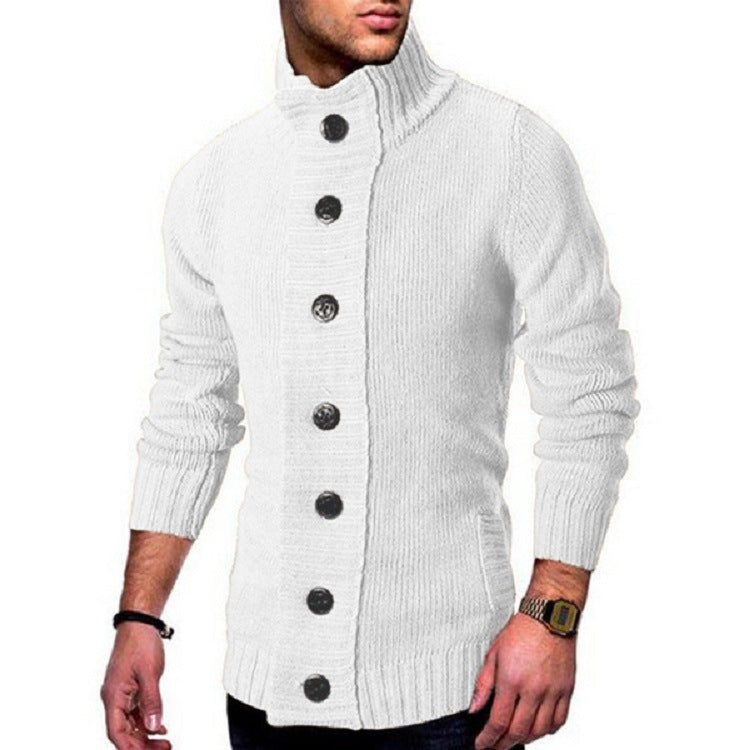 Herren Strickjacke mit hohem Kragen und markanten Knopfdetails ModeGeist