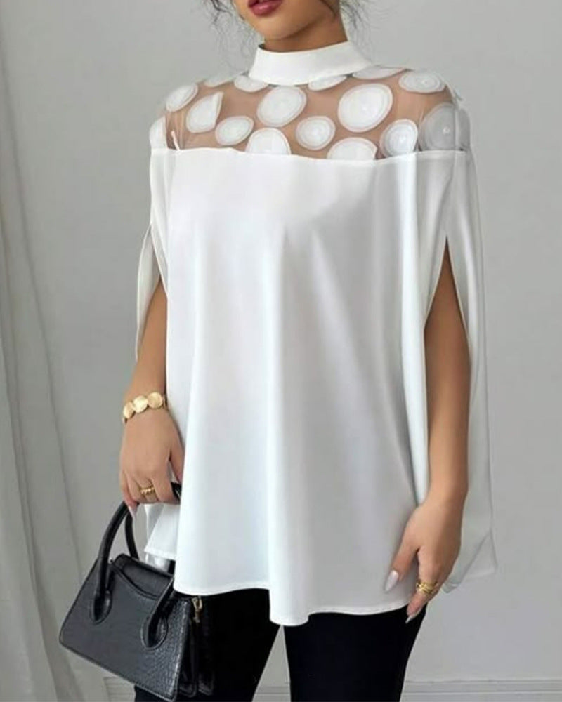 Modische Bluse für Damen mit durchsichtigen Details und Volantärmeln