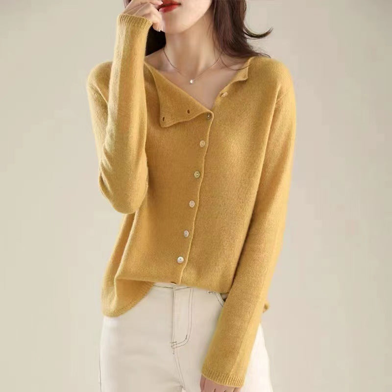 ModeGeist | Klassischer Langarmpullover mit Knöpfen
