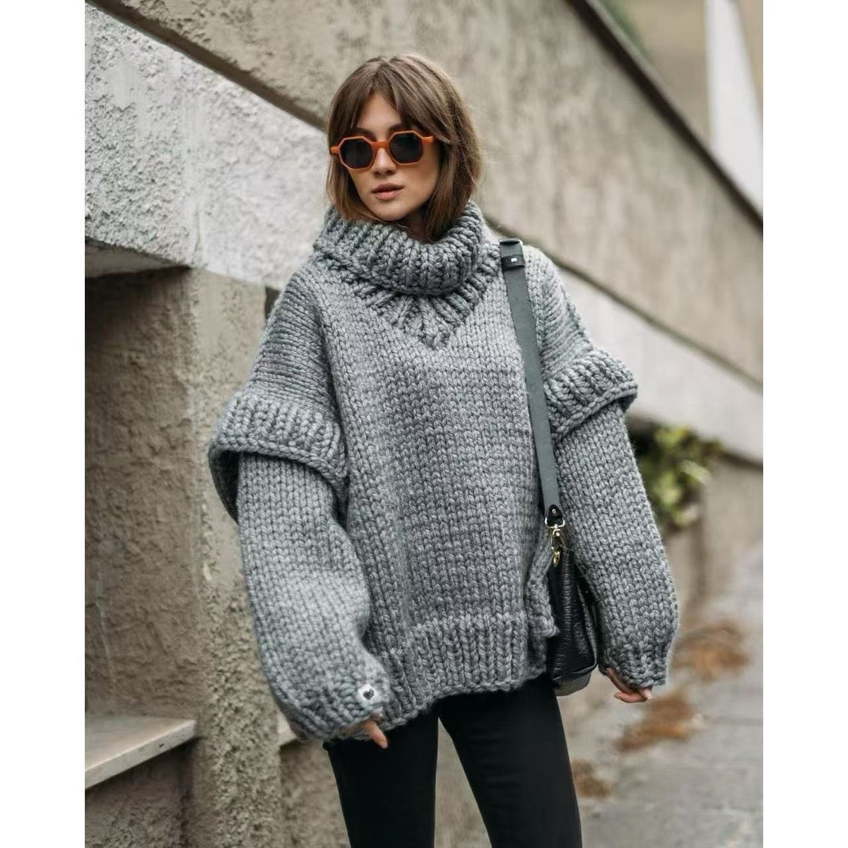 Damen Oversized Strickpullover mit hohem Kragen und voluminösen Ärmeln ModeGeist