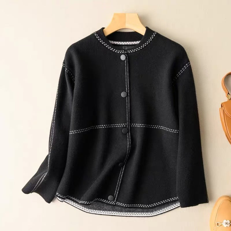 Eleganter Damen-Cardigan mit raffinierten Nähten und Knöpfen von MODEGEIST