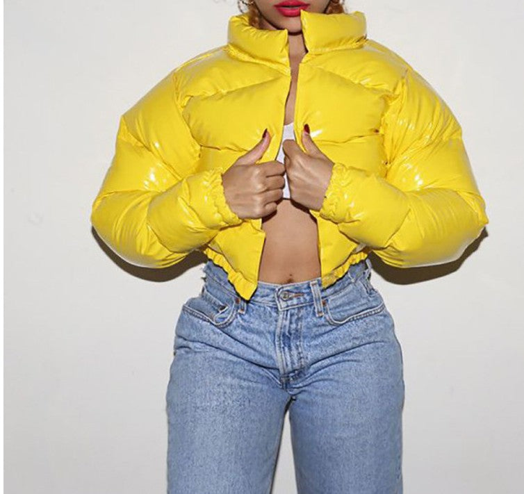 Damen Glänzende Kurzdaunenjacke ModeGeist