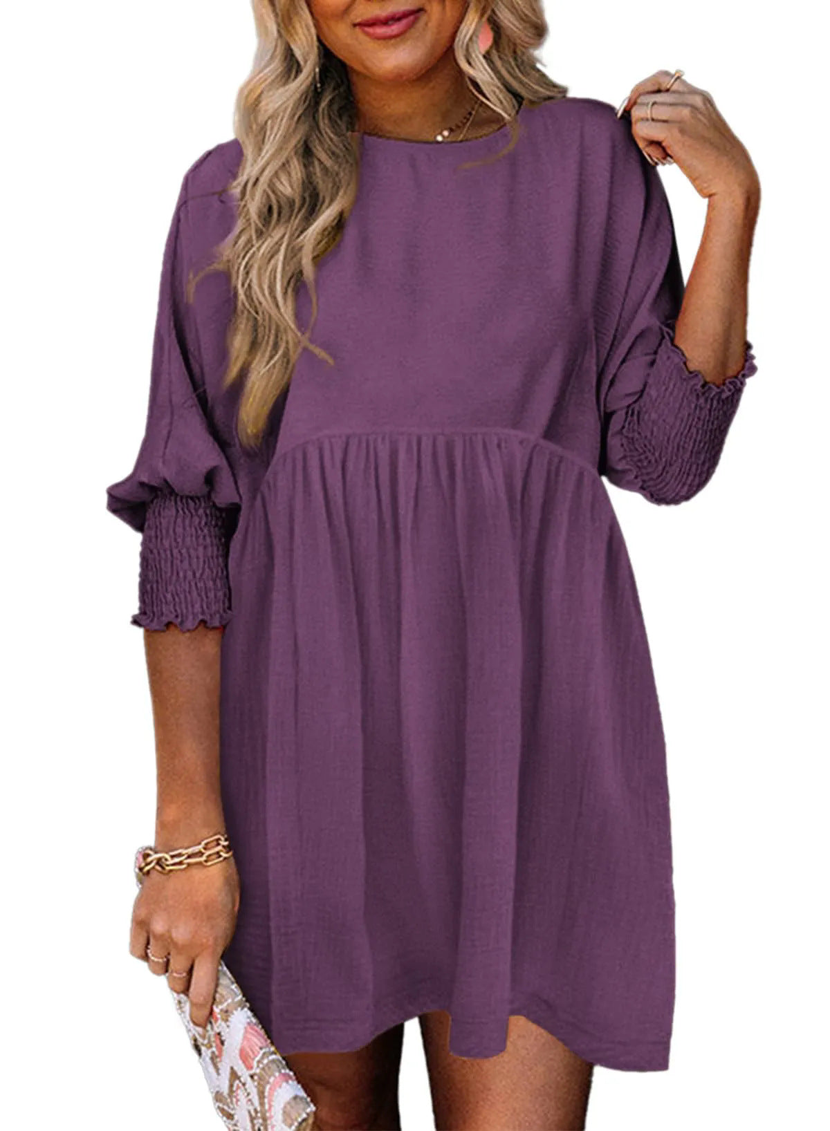 Elegantes, lässiges Damen-Minikleid mit Rüschen und lockerer Passform von MODEGEIST