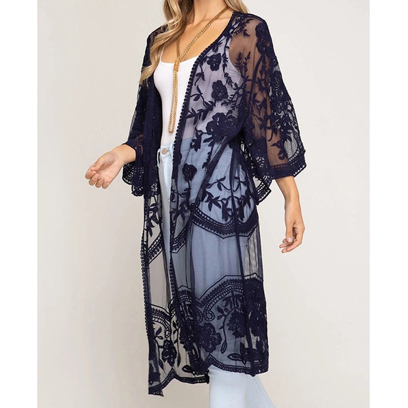 Modischer Damen-Crochet-Kimono mit luftigem Schnitt und Blumenmuster
