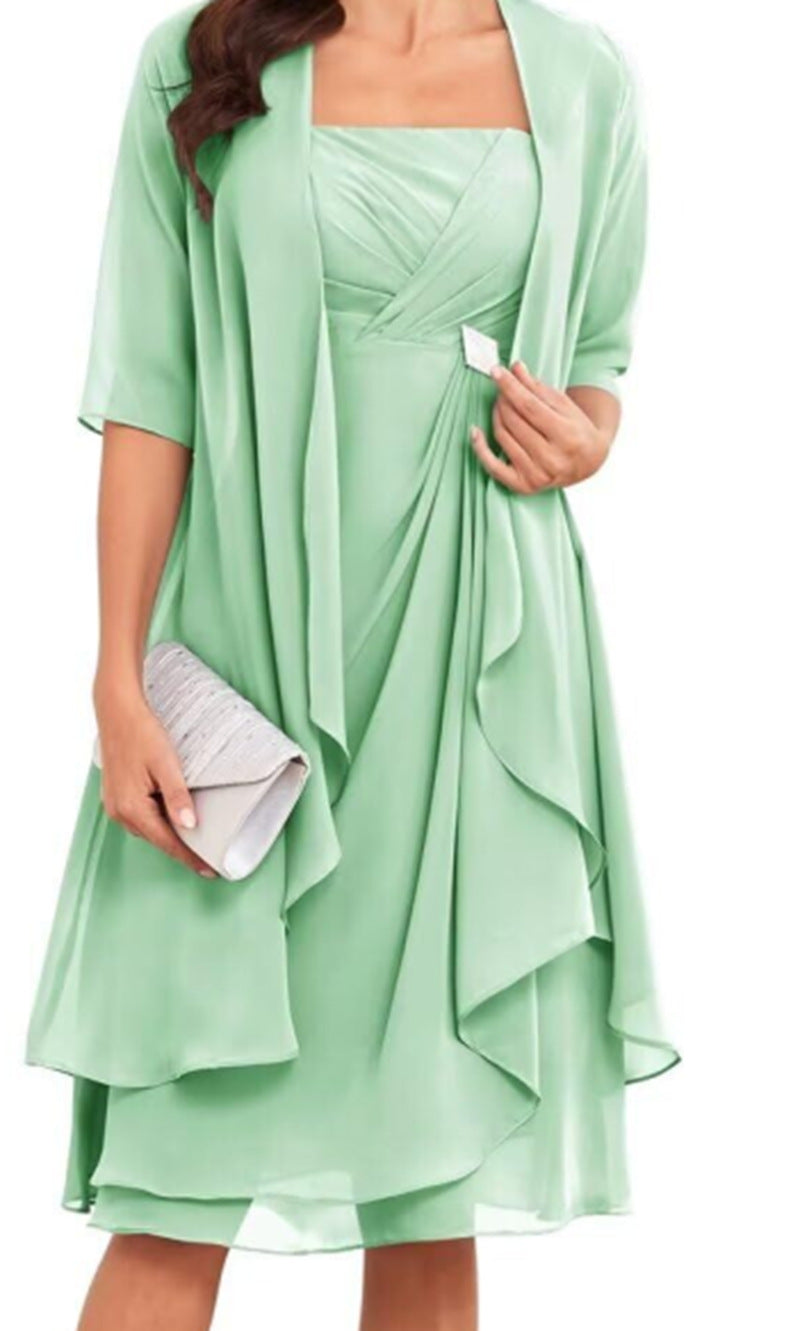 Elegantes Maxikleid für Damen mit Wickeldesign und transparenten Ärmeln - MODEGEIST