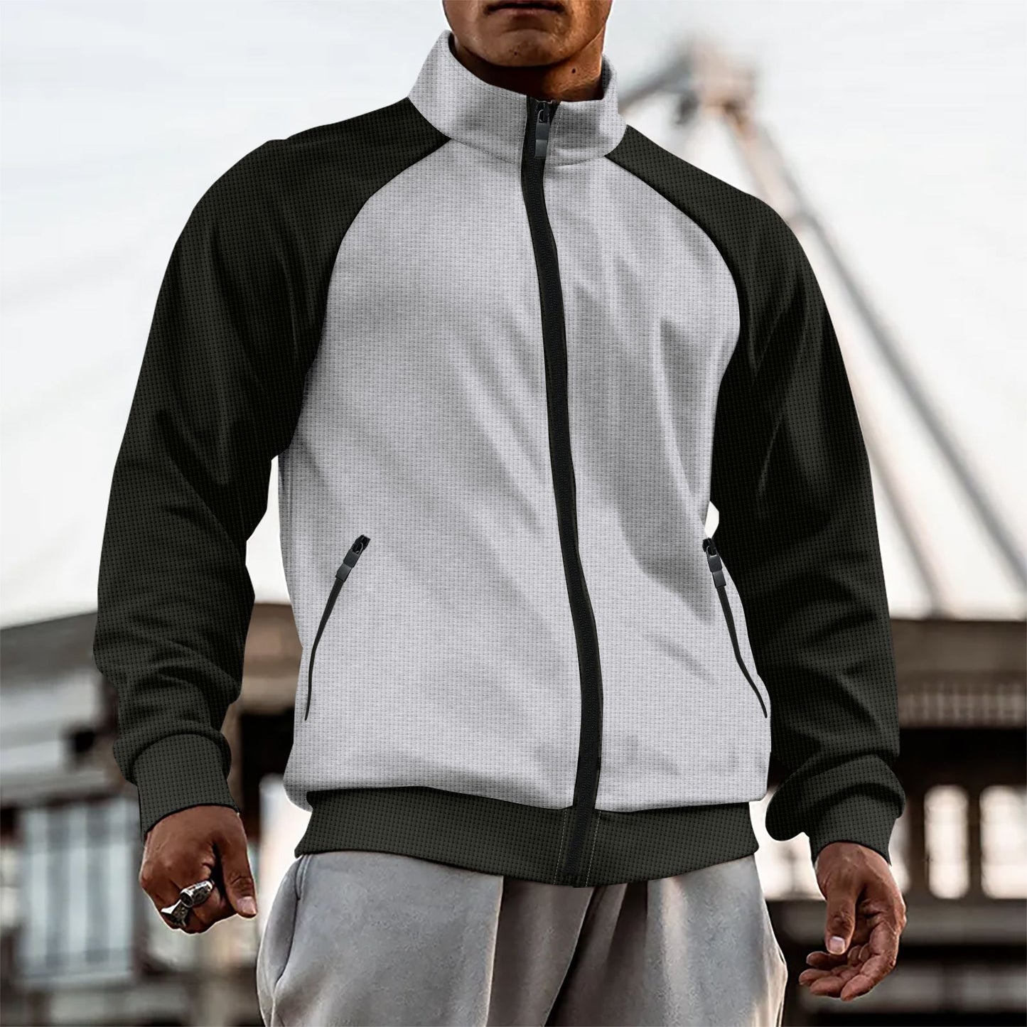 Herren sportliche Jacke mit funktionalen Taschen und hochgezogenem Kragen ModeGeist