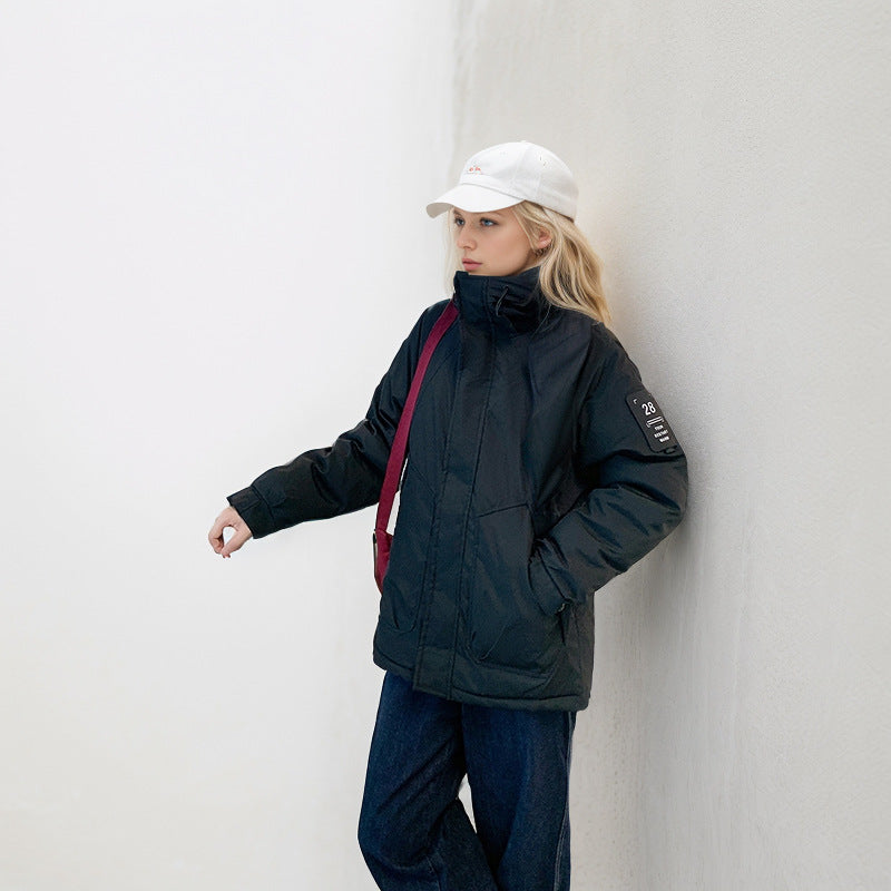 Damen isolierte Funktionsjacke mit hohem Kragen und strategischen Taschen ModeGeist