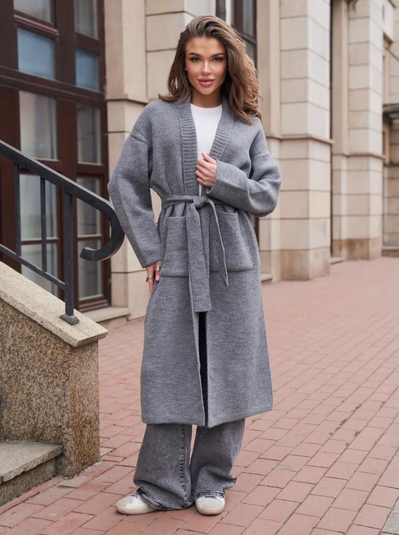 Damen Strickmantel mit Gürtel und praktischen Taschen ModeGeist