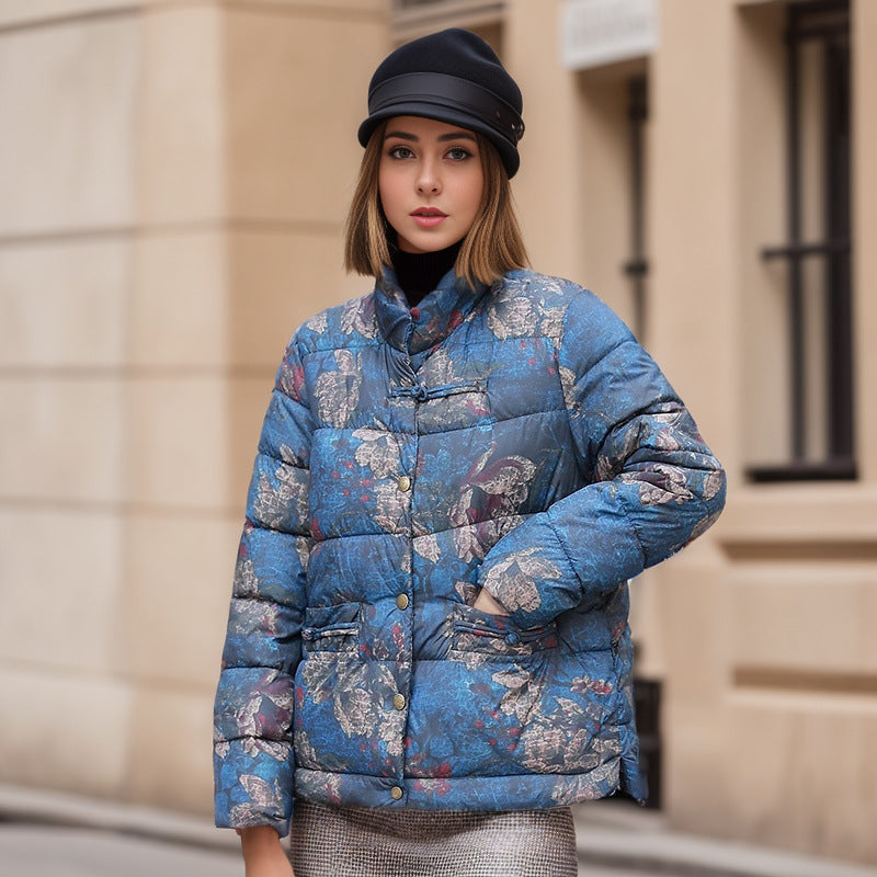Damen gesteppte Winterjacke mit buntem Kunstdesign und praktischen Taschen ModeGeist