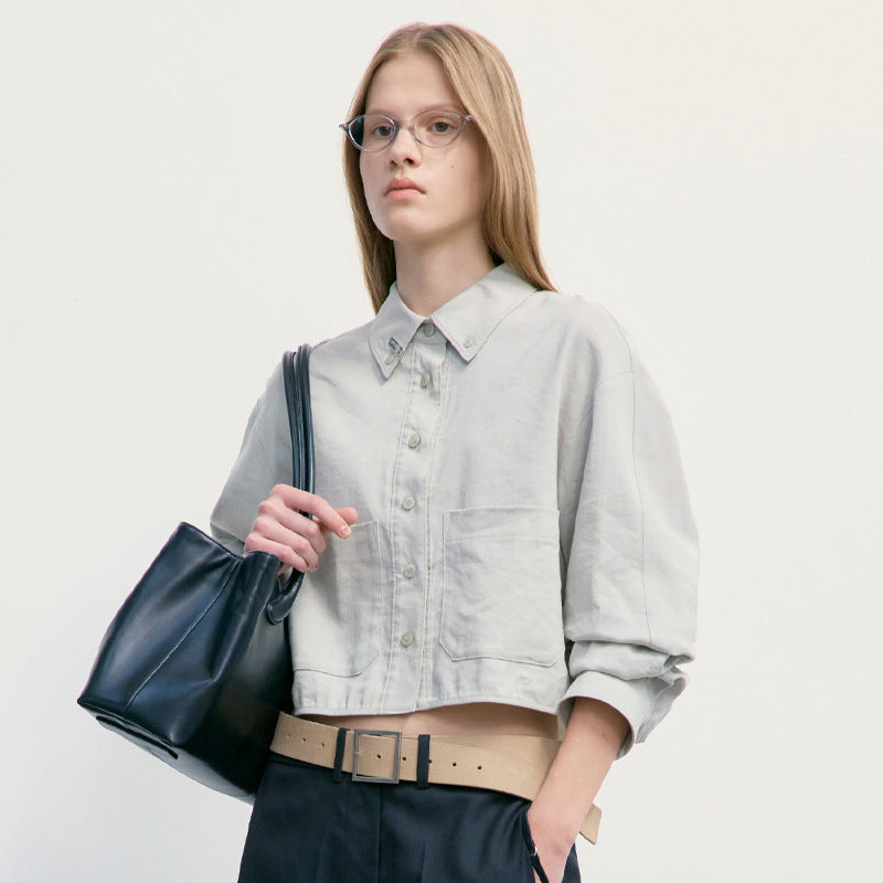 Lässige Damen-Cropped-Bluse mit zwei Taschen von MODEGEIST