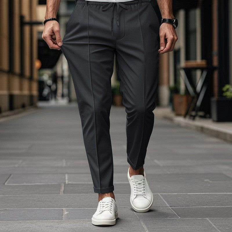 Herren modische Slim-Fit Jogginghose mit elastischem Bund und praktischen Seitentaschen ModeGeist