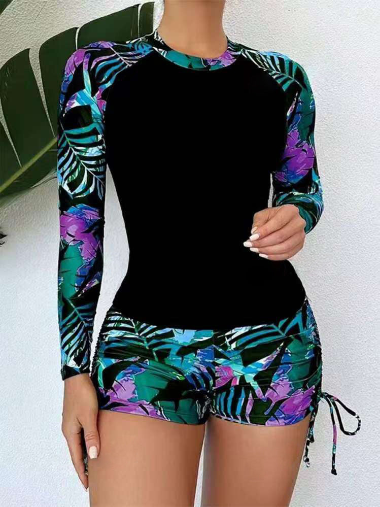 Modischer Damen Rashguard mit langem Arm und Tropenmuster von MODEGEIST