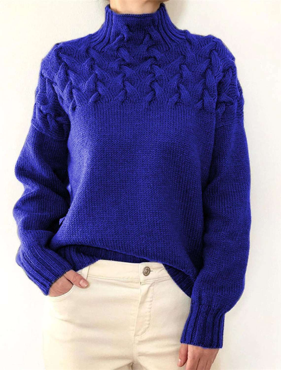 Damen Grobstrickpullover mit Stehkragen und Zopfmuster ModeGeist
