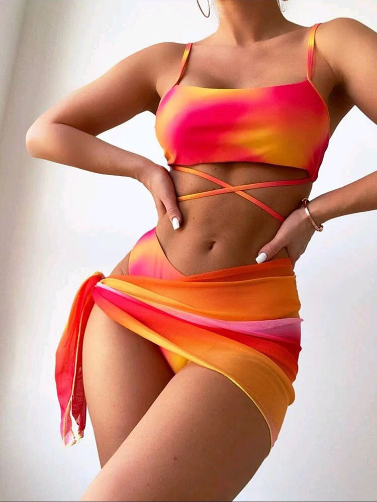 Bikini-Set mit Bindeknoten vorne und transparentem Überwurf von MODEGEIST