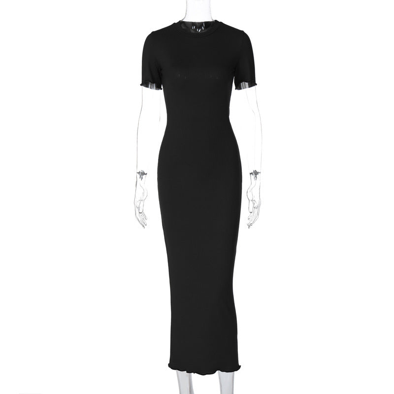 Figurbetontes Damen-Midikleid mit kurzen Ärmeln und Wellen-Saum von MODEGEIST