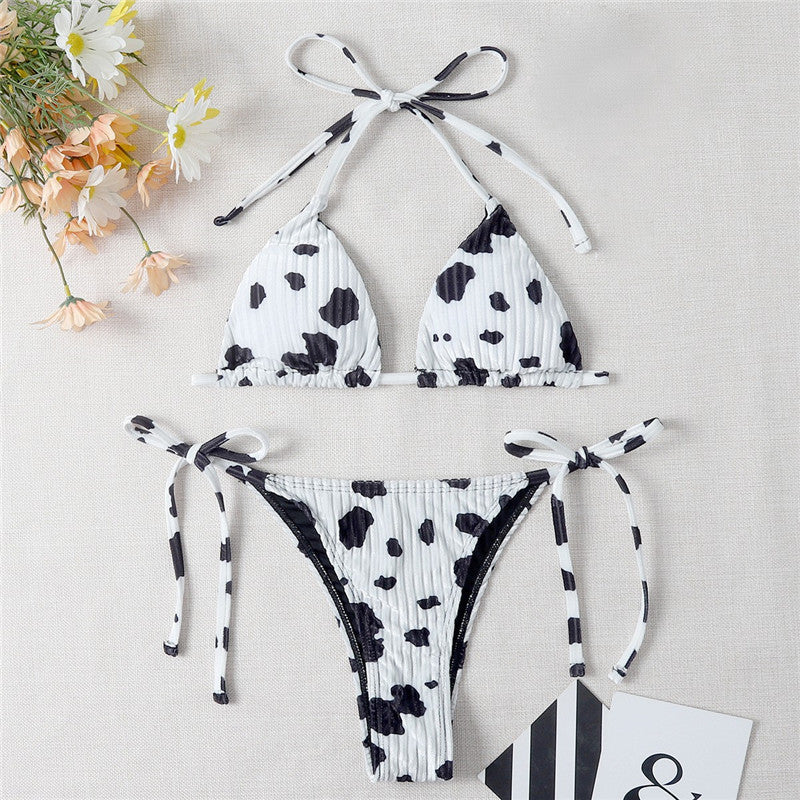 Modegeist Damen Bikini mit Dreiecks-Oberteil, einzigartigem Punktmuster und zarter Raffung