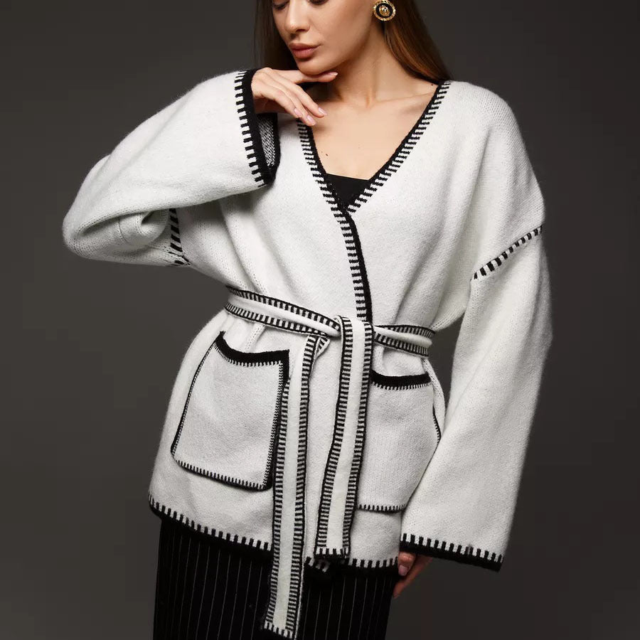 Damen Komfortabler Strick-Cardigan mit praktischen Taschen und Taillengürtel ModeGeist