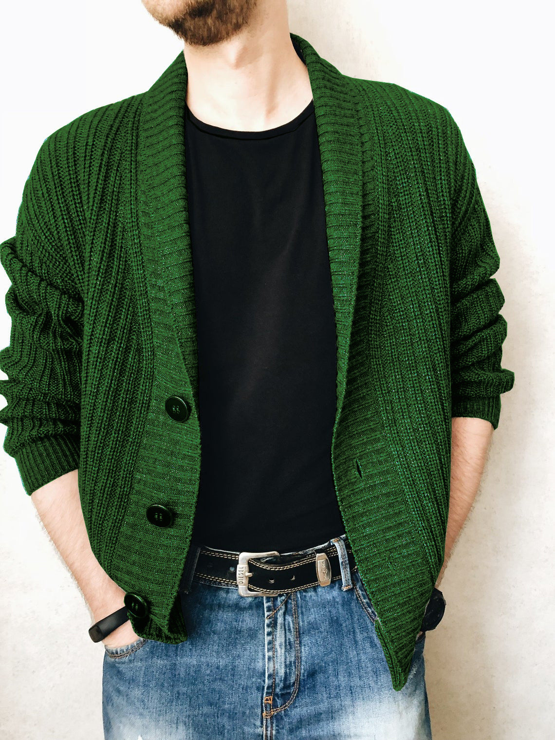 Herren Strickjacke mit großem Kragen und dekorativen Knöpfen ModeGeist