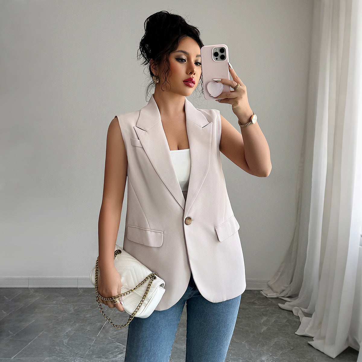 Eleganter ärmelloser Damenblazer von MODEGEIST