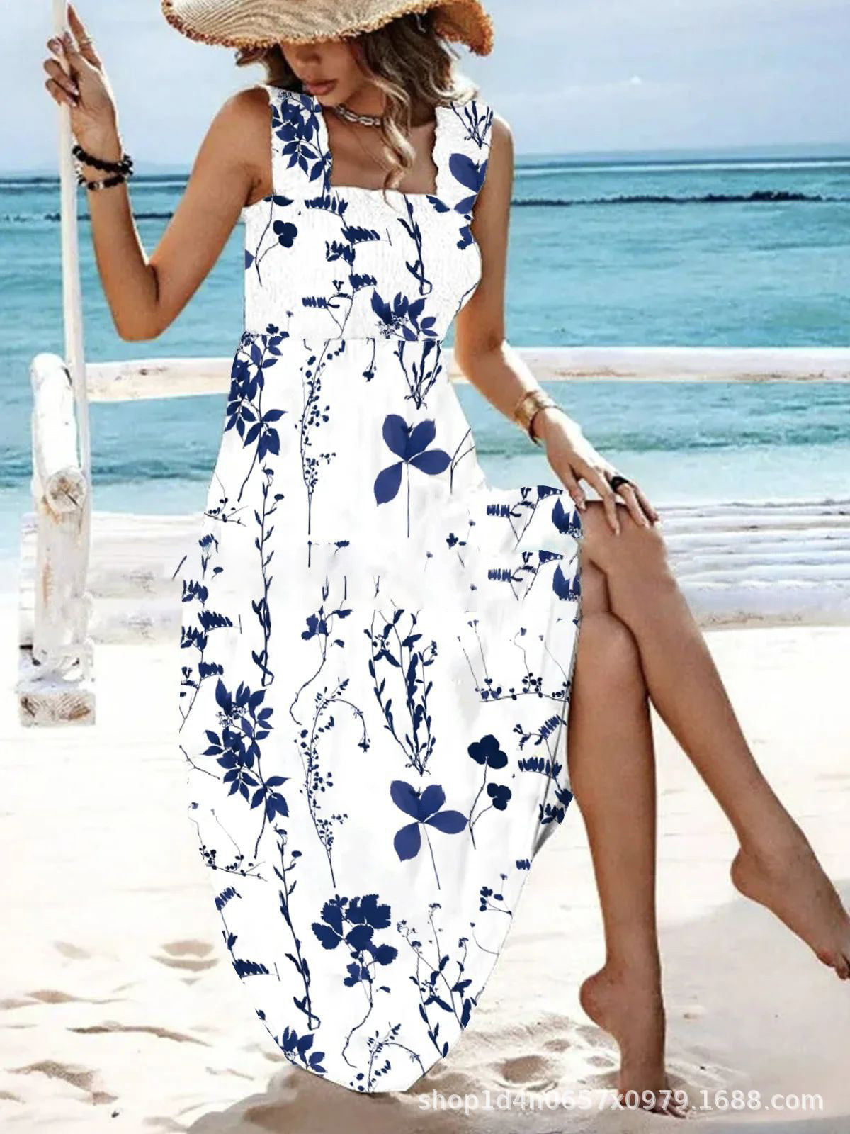 Maxikleid für Damen mit floralem Ikat-Print und weitem Rock von MODEGEIST