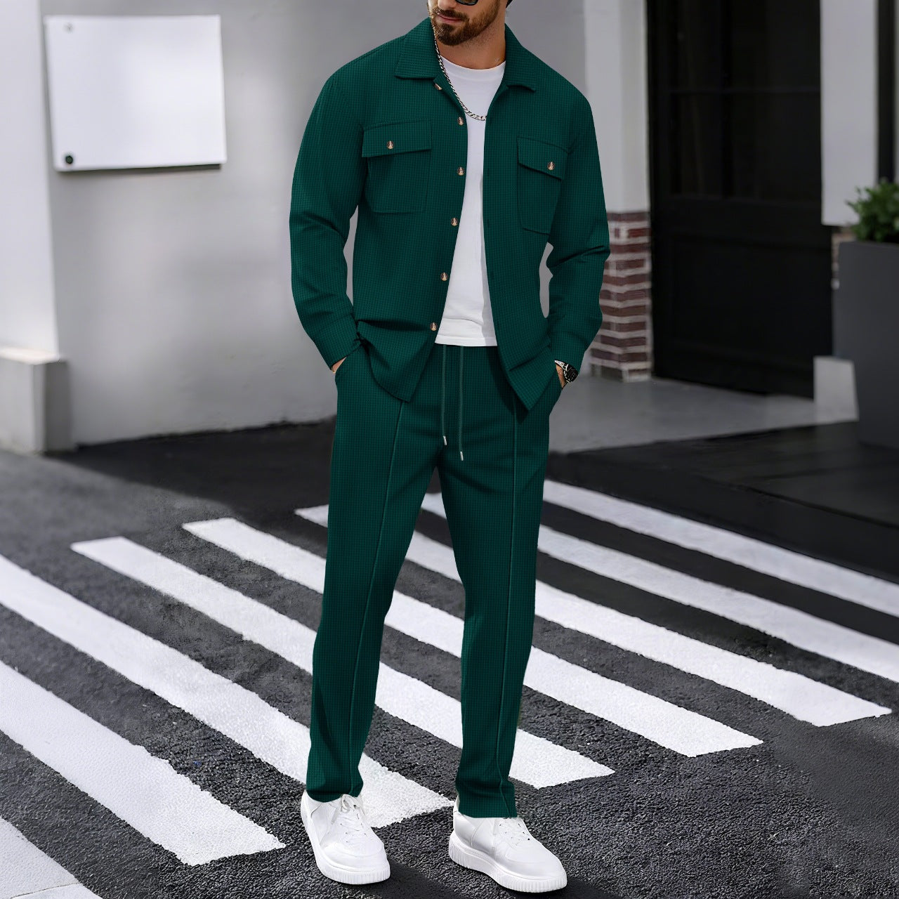 Herren modisches Freizeit-Set mit strukturierter Jacke und bequemen Hosen ModeGeist