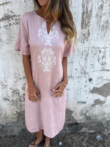 Damen Sommerliches Kleid mit aufwendiger Stickerei ModeGeist