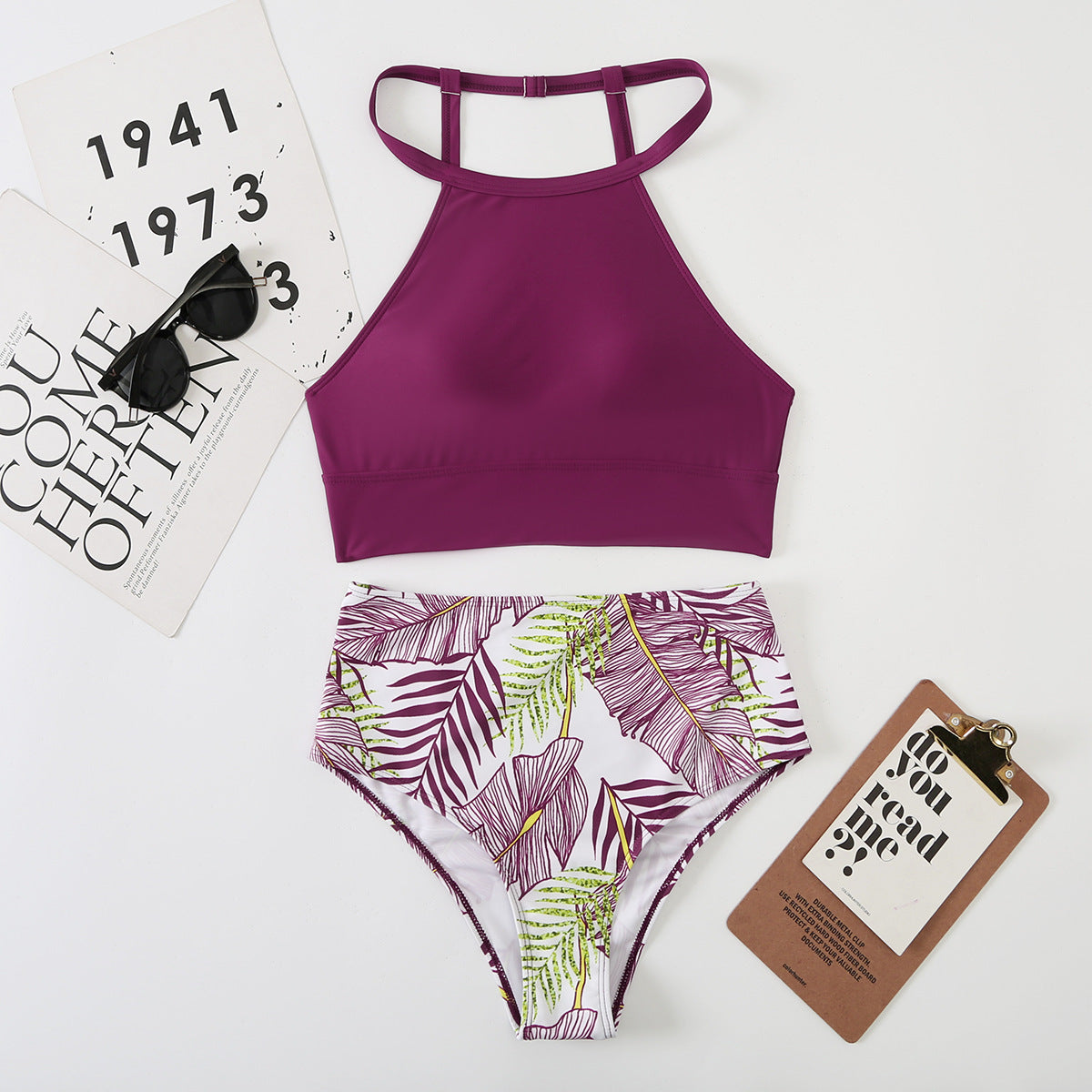 Sportlicher Damen-Bikini mit hochtaillierter Hose von MODEGEIST