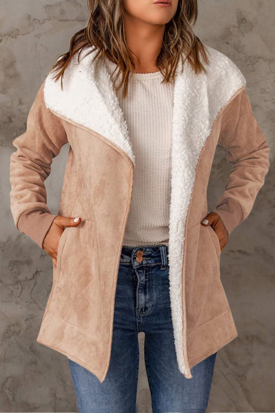 ModeGeist | Revers Wildleder und Schafswolle Thermojacke