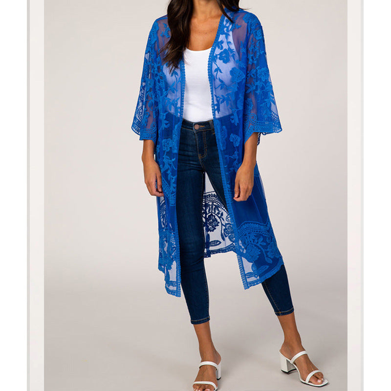 Modischer Damen-Crochet-Kimono mit luftigem Schnitt und Blumenmuster