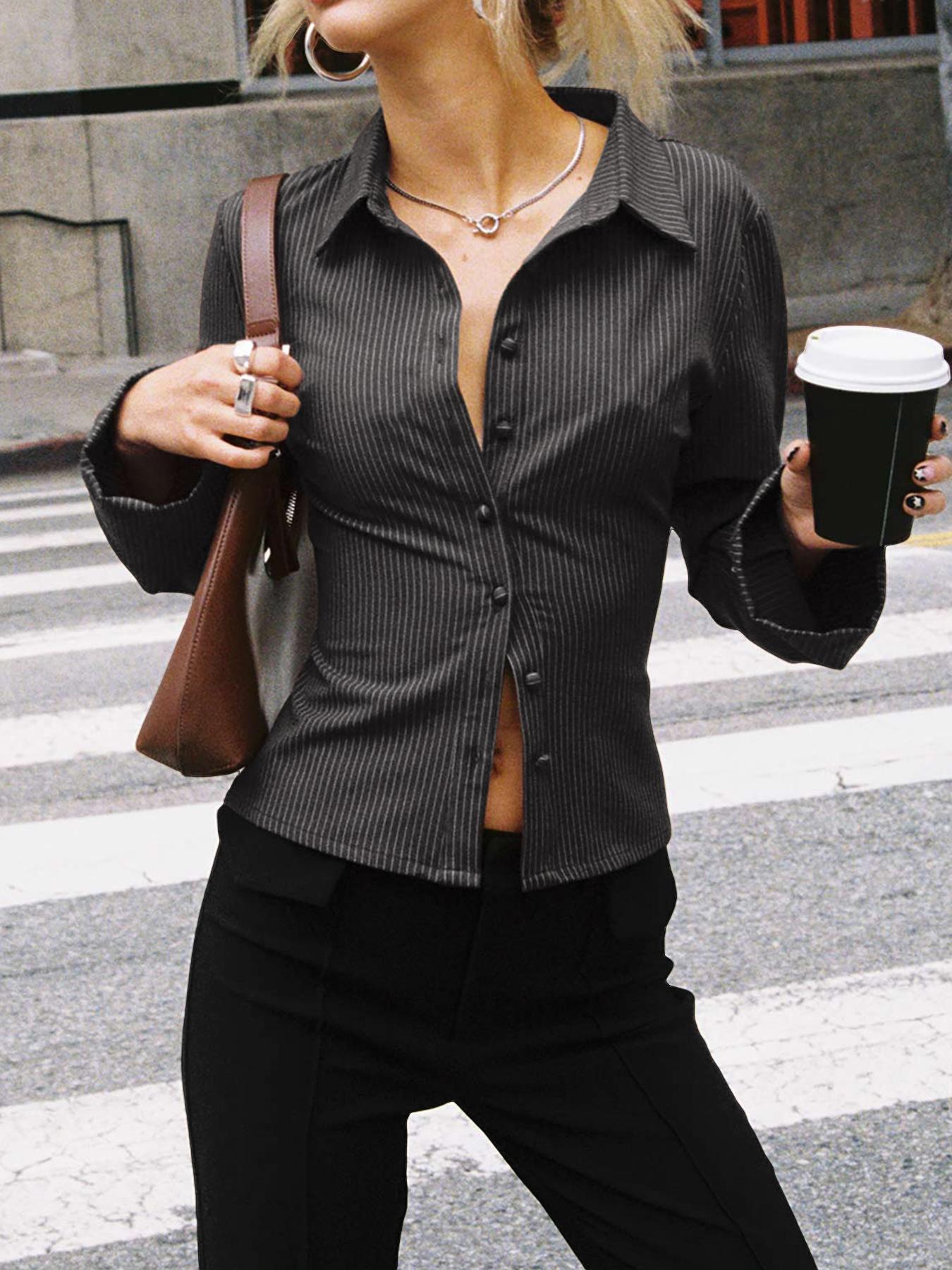 Damen taillierte Hemdbluse mit Klappkragen und feinen Streifen ModeGeist