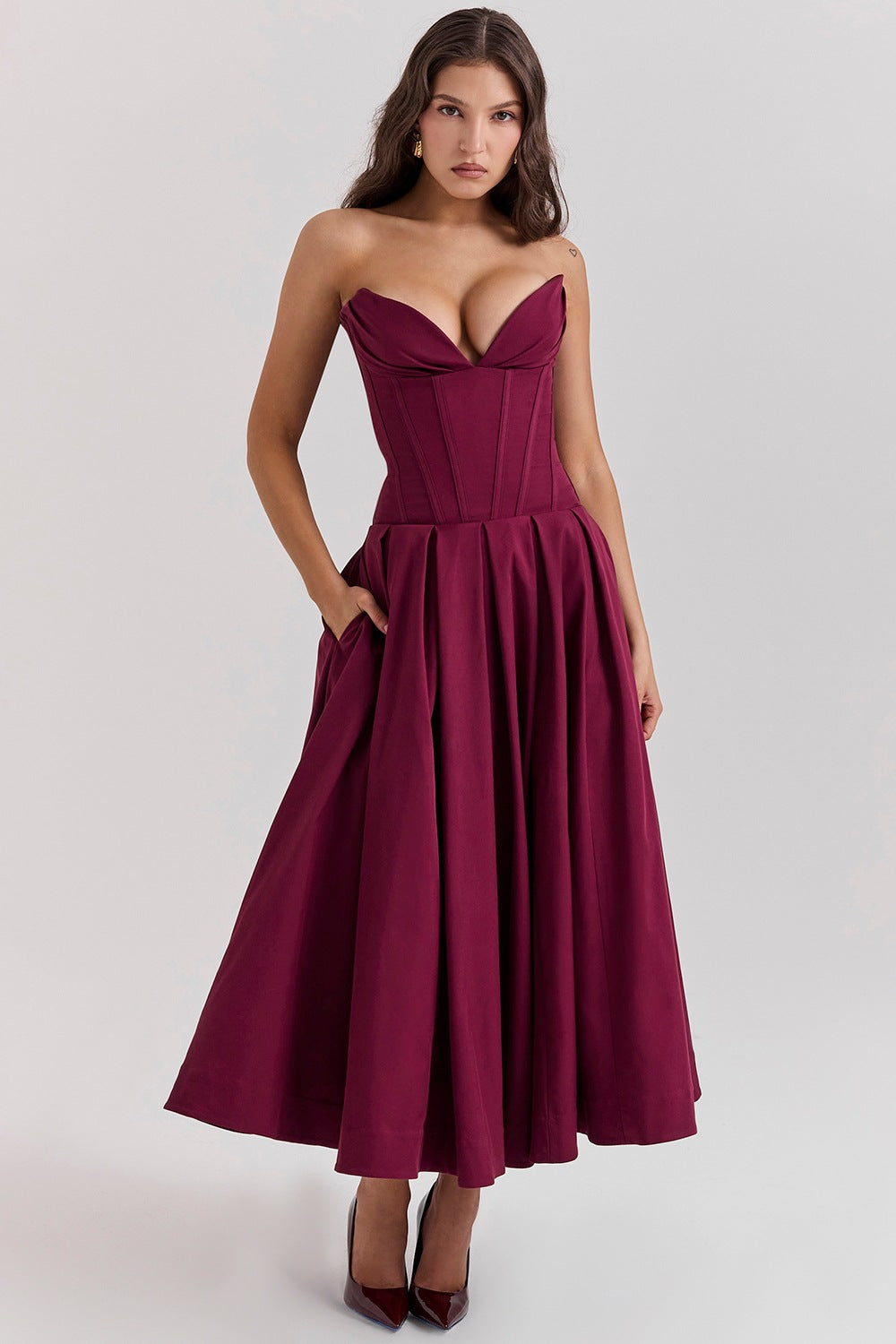 Damen Abendkleid mit taillierter Silhouette und A-linien Schnitt ModeGeist