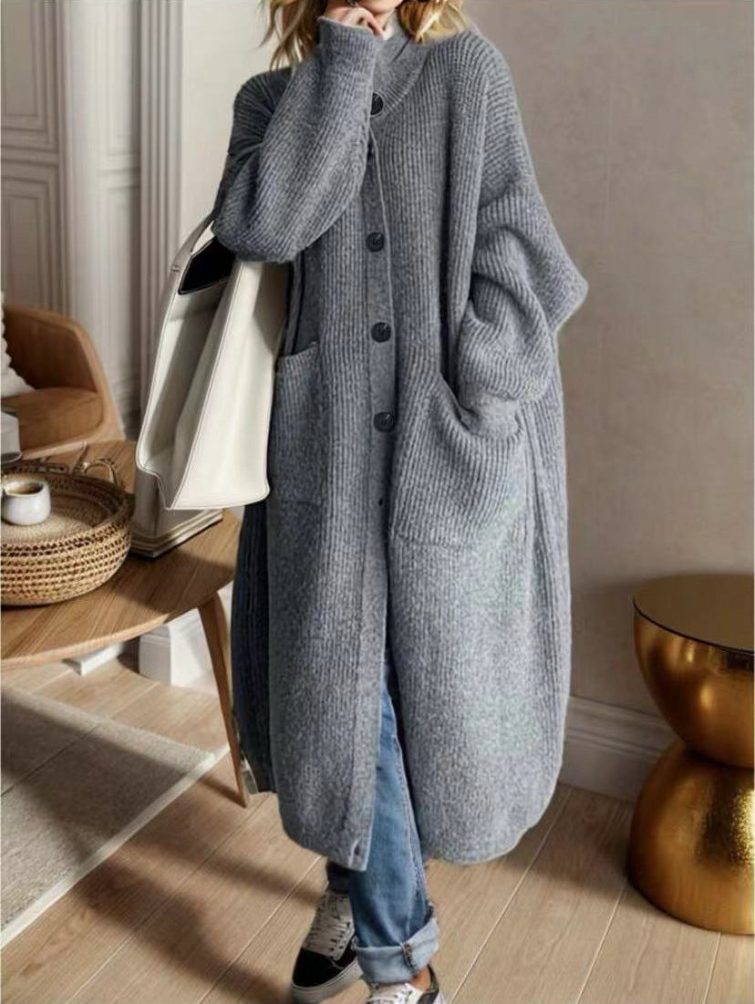 Damen Modische Strickjacke mit großzügigen Taschen und Knopfdetail ModeGeist