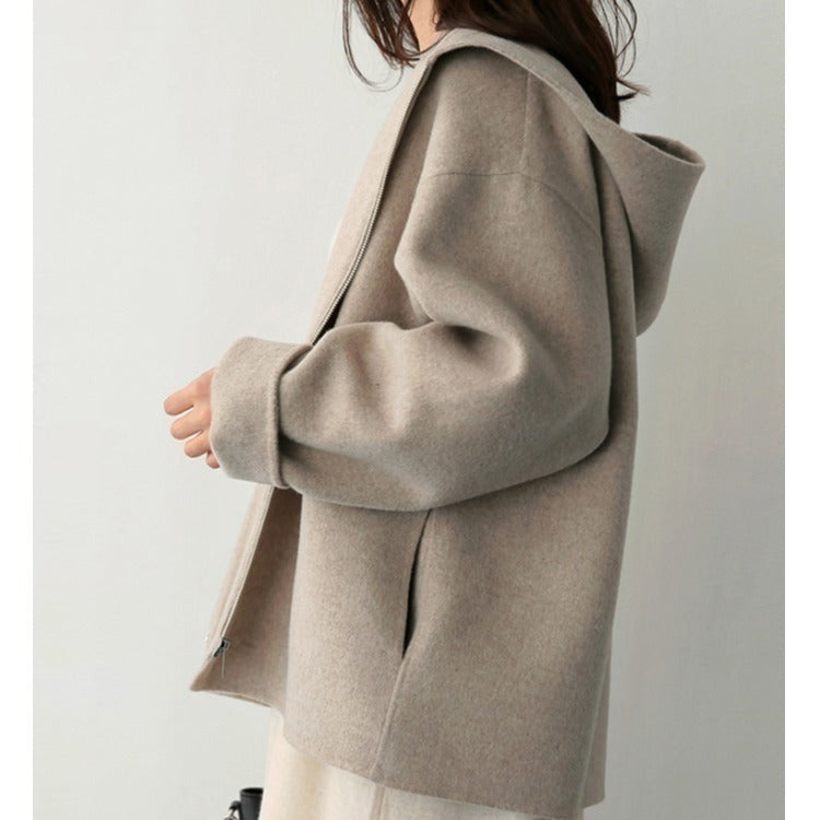Damen Modische und elegante Kapuzenjacke aus weichem Material ModeGeist