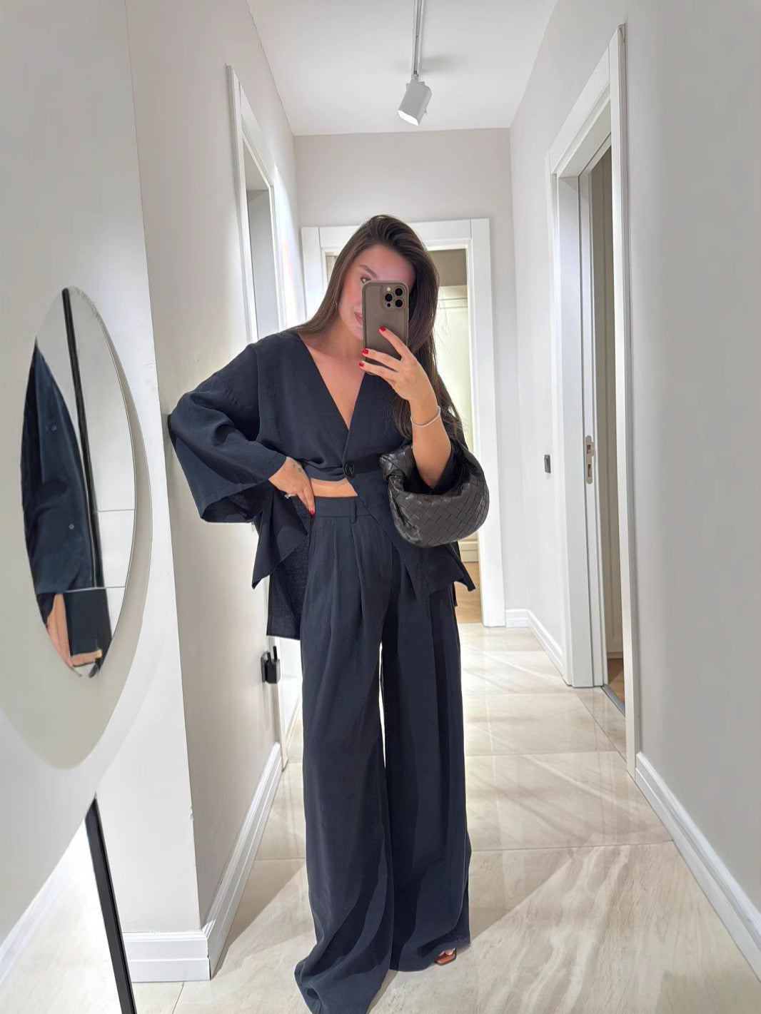 Modebewusster, lässiger Damen-Jumpsuit mit weitem Bein und elegantem Schnitt