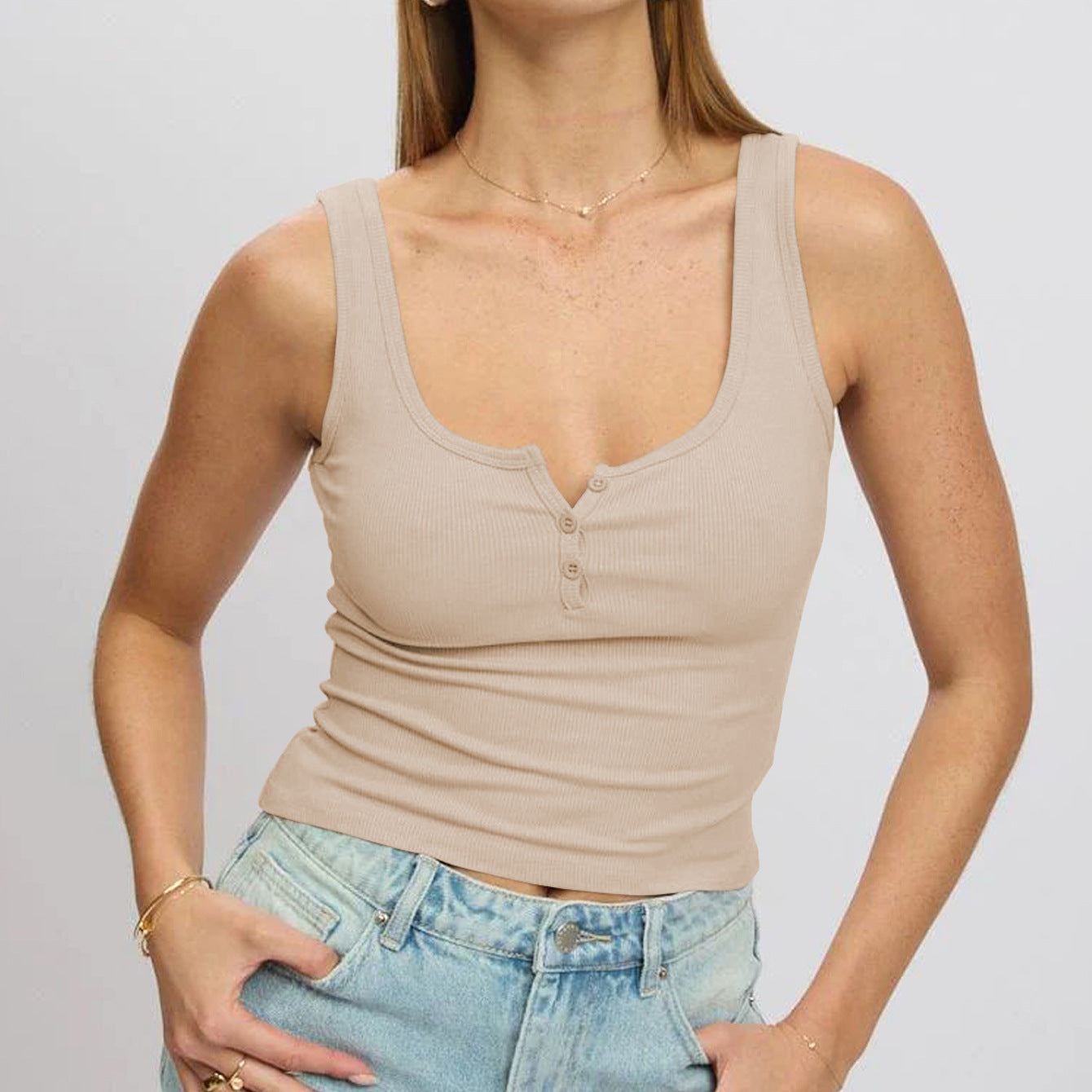 Damen körperbetontes Ripp-Top mit Knopfleiste und weitem Ausschnitt ModeGeist