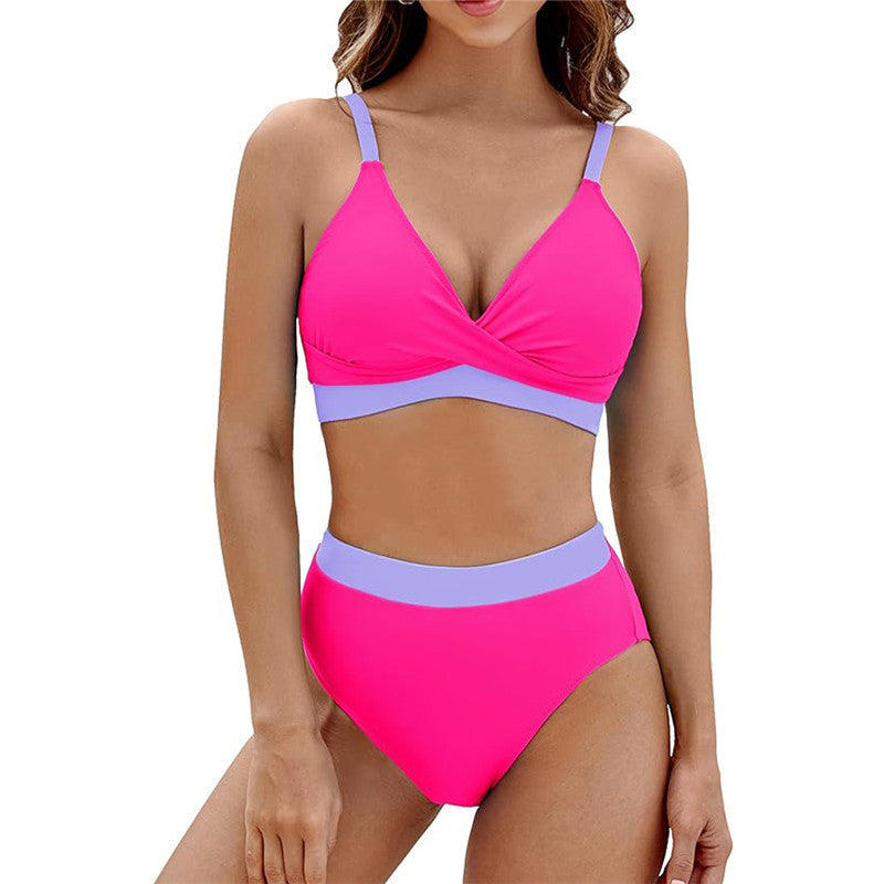 Modernes Bikini-Set für Damen mit hochgeschnittenem Höschen und stützendem Oberteil