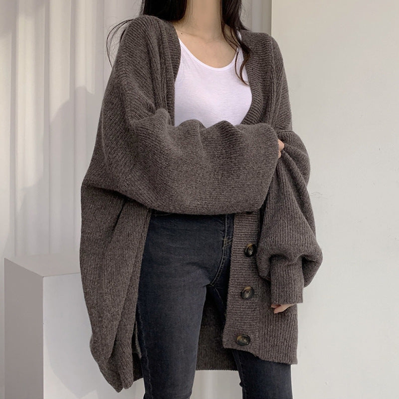Damen Grobstrick Cardigan mit oversized Schnitt und dekorativen Knöpfen ModeGeist