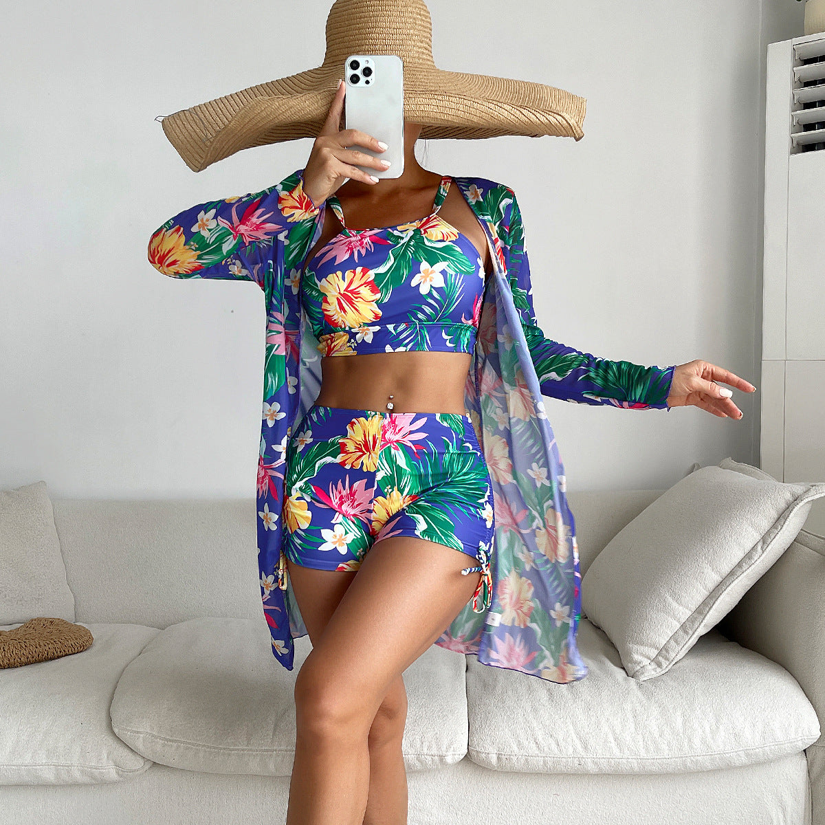 Modischer Damen Badeanzug mit Blumenmuster und durchsichtiger Strandjacke