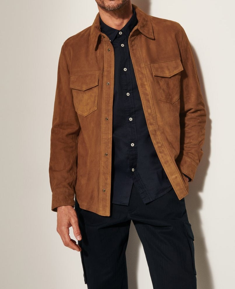 Herren Suede Jacke mit zwei aufgesetzten Taschen und modernem Schnitt ModeGeist