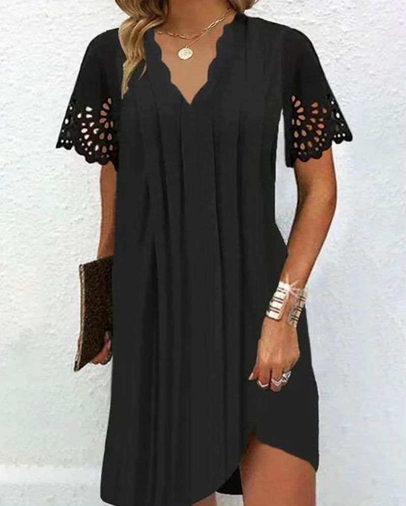 Elegantes Damen Freizeitkleid mit V-Ausschnitt und Spitzenärmeln von MODEGEIST