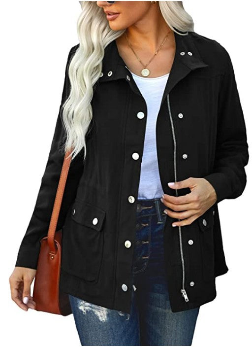 Damen Alltagsjacke mit funktionalen Taschen und Kapuze ModeGeist