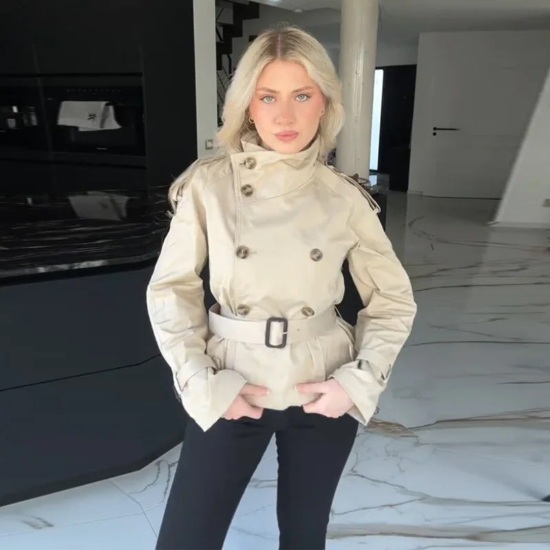 Damen Eleganter Kurz-Trenchcoat mit doppelter Knopfleiste und Taillengürtel ModeGeist